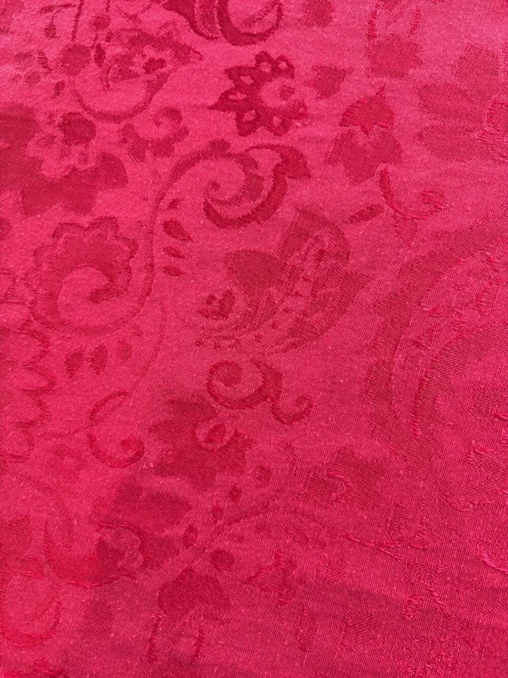 Better Homes & Gardens Red Damask Tablecloth 60